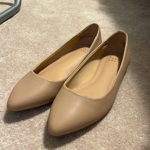 Nude Flats